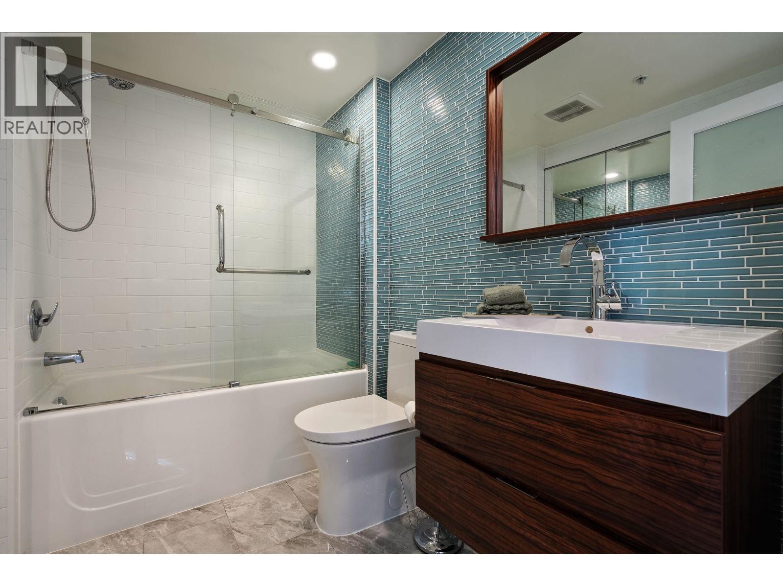 504 124 W 1st Street, North Vancouver, British Columbia  V7M 3N3 - Photo 18 - R3177771