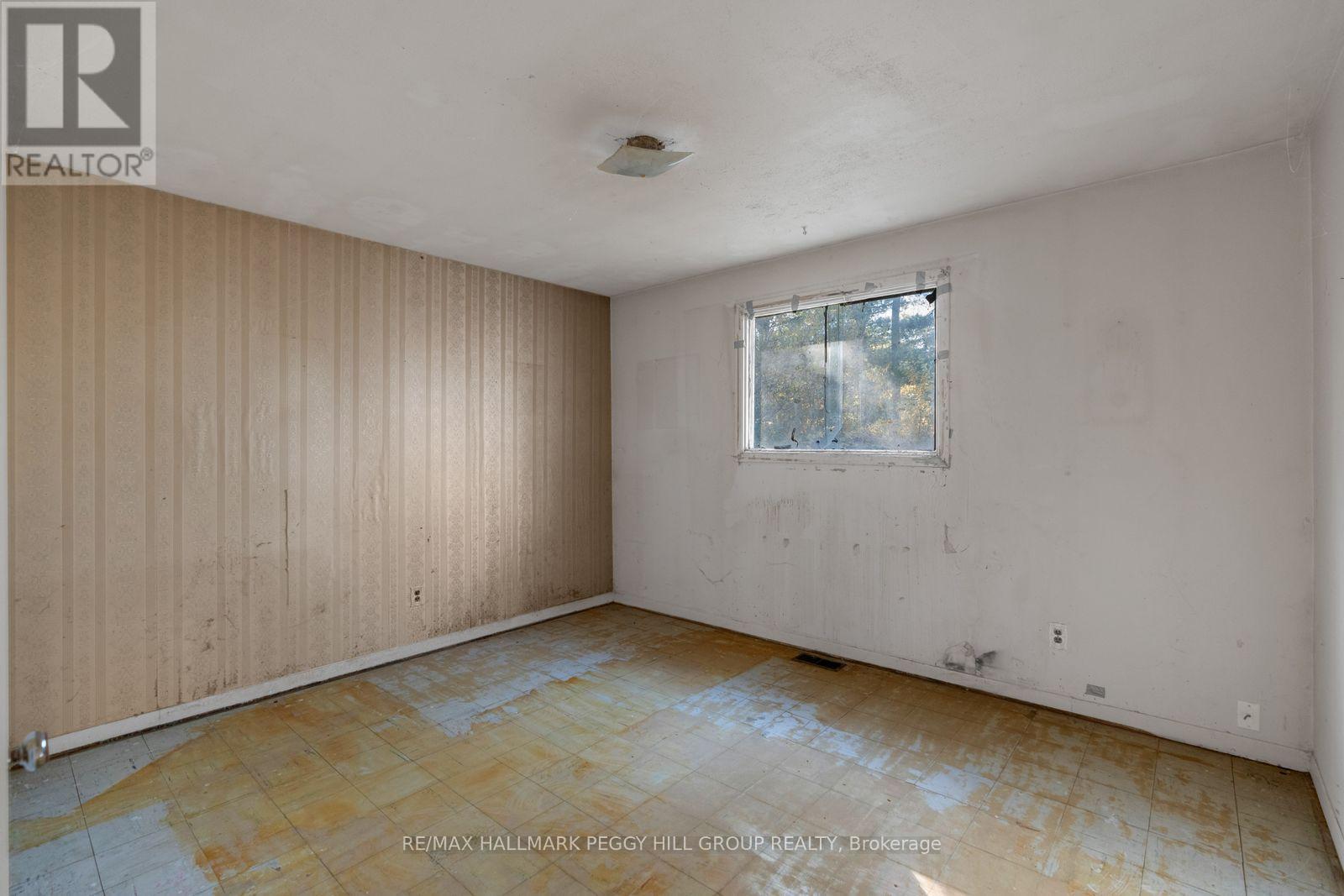 24 Lee Avenue, Essa (Angus), Ontario  L3W 0L2 - Photo 11 - N14107604