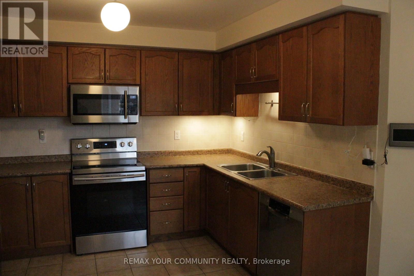 11894 Tenth Line S, Whitchurch-Stouffville (Stouffville), Ontario  L4A 0N1 - Photo 5 - N14107624