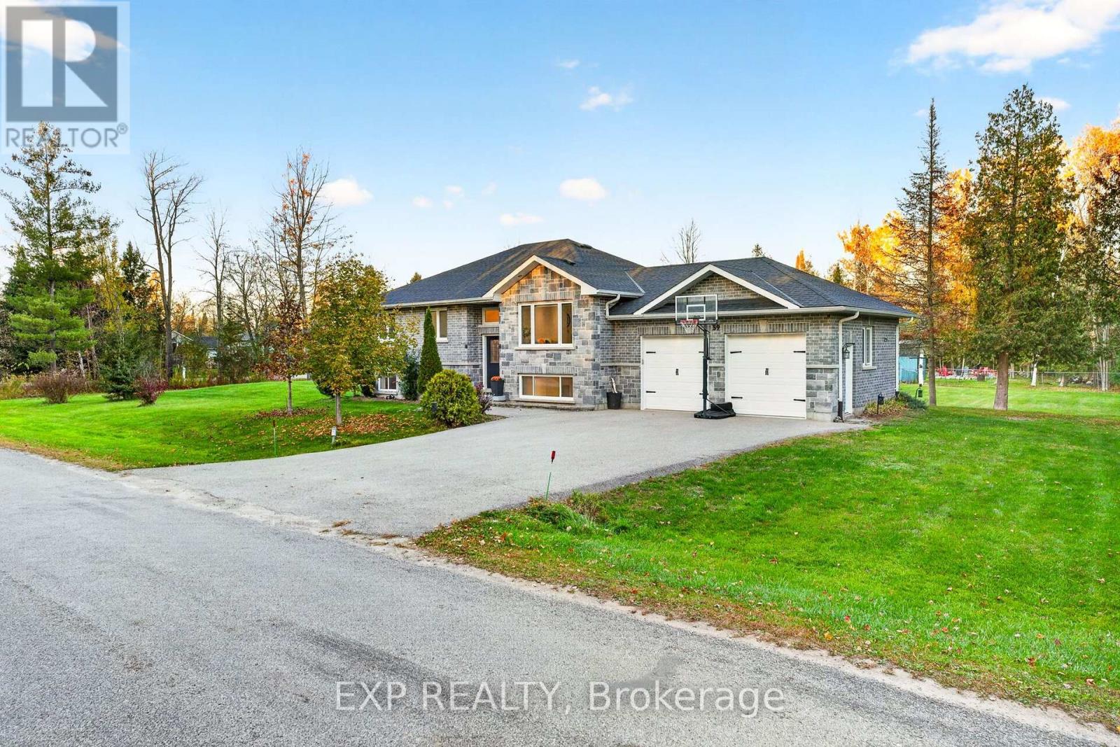 59 Forestry Drive, Georgina, Ontario  L0E 1N0 - Photo 1 - N14107656