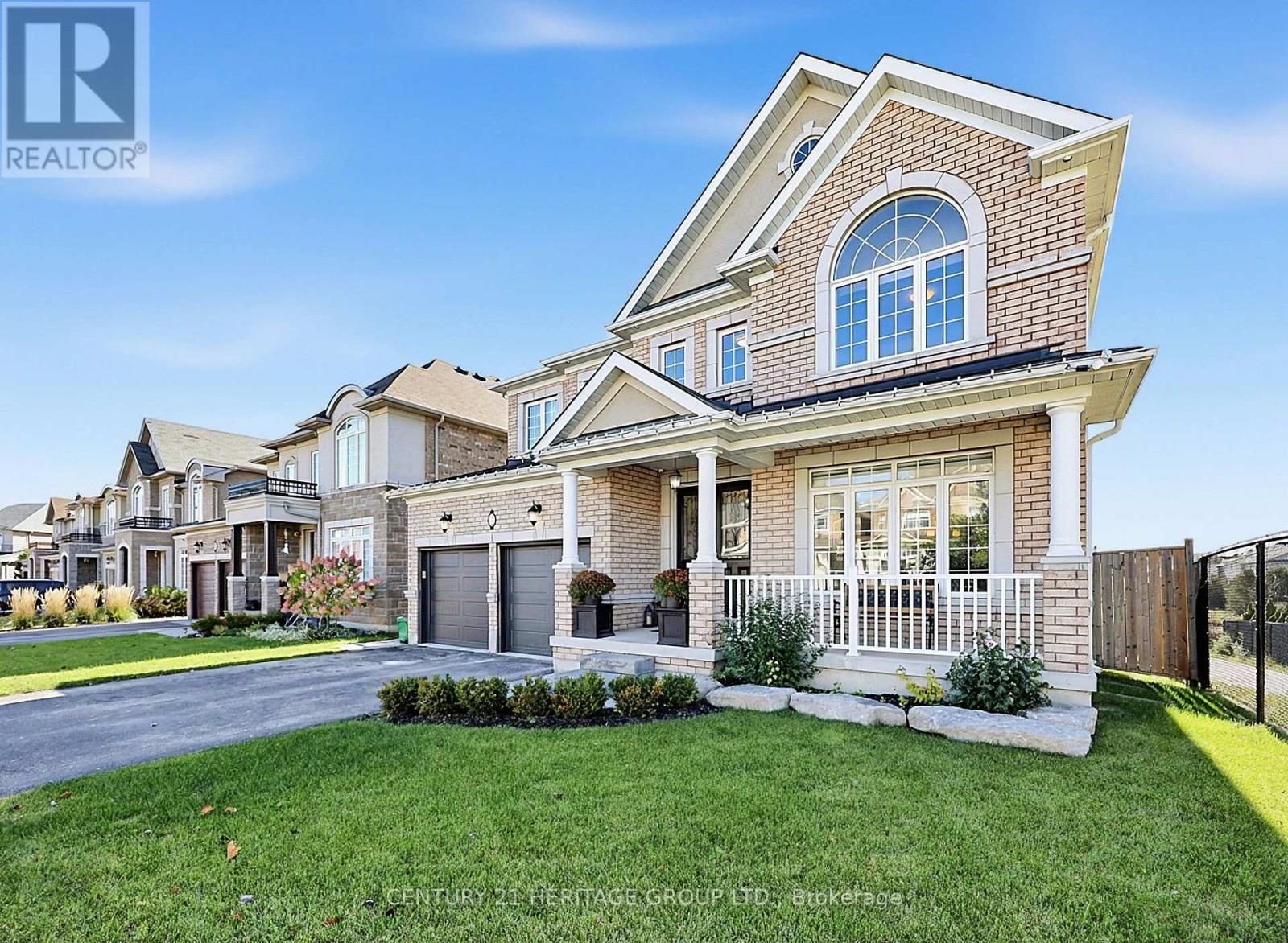 67 Manor Forest Road, East Gwillimbury (Mt Albert), Ontario  L0G 1M0 - Photo 2 - N14107678