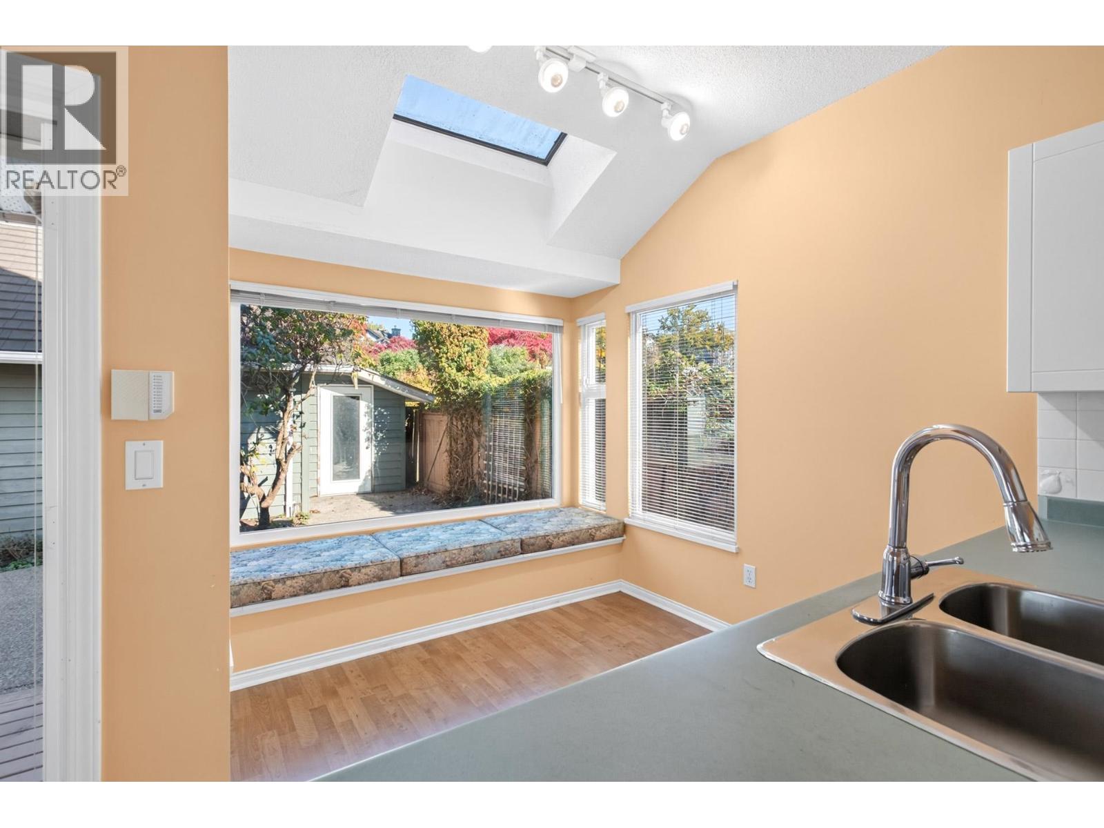 111 Foundry Row, New Westminster, British Columbia  V3M 6X5 - Photo 13 - R3177737