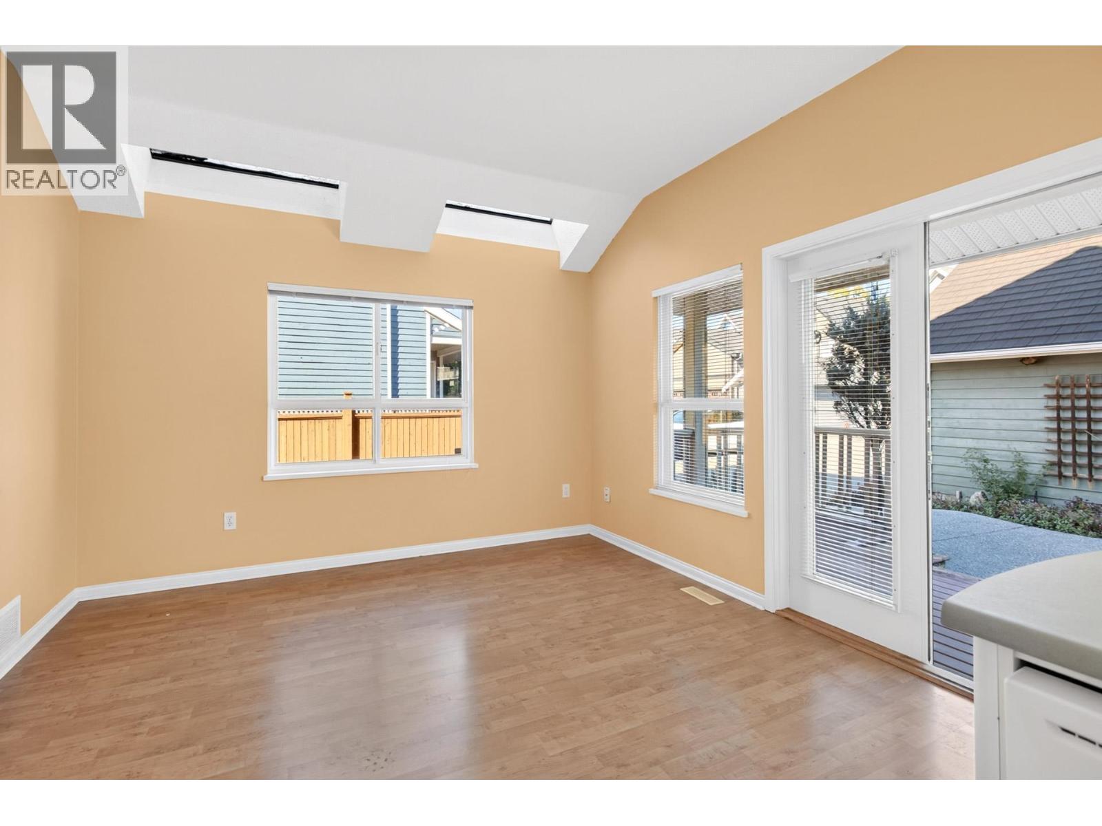 111 Foundry Row, New Westminster, British Columbia  V3M 6X5 - Photo 14 - R3177737
