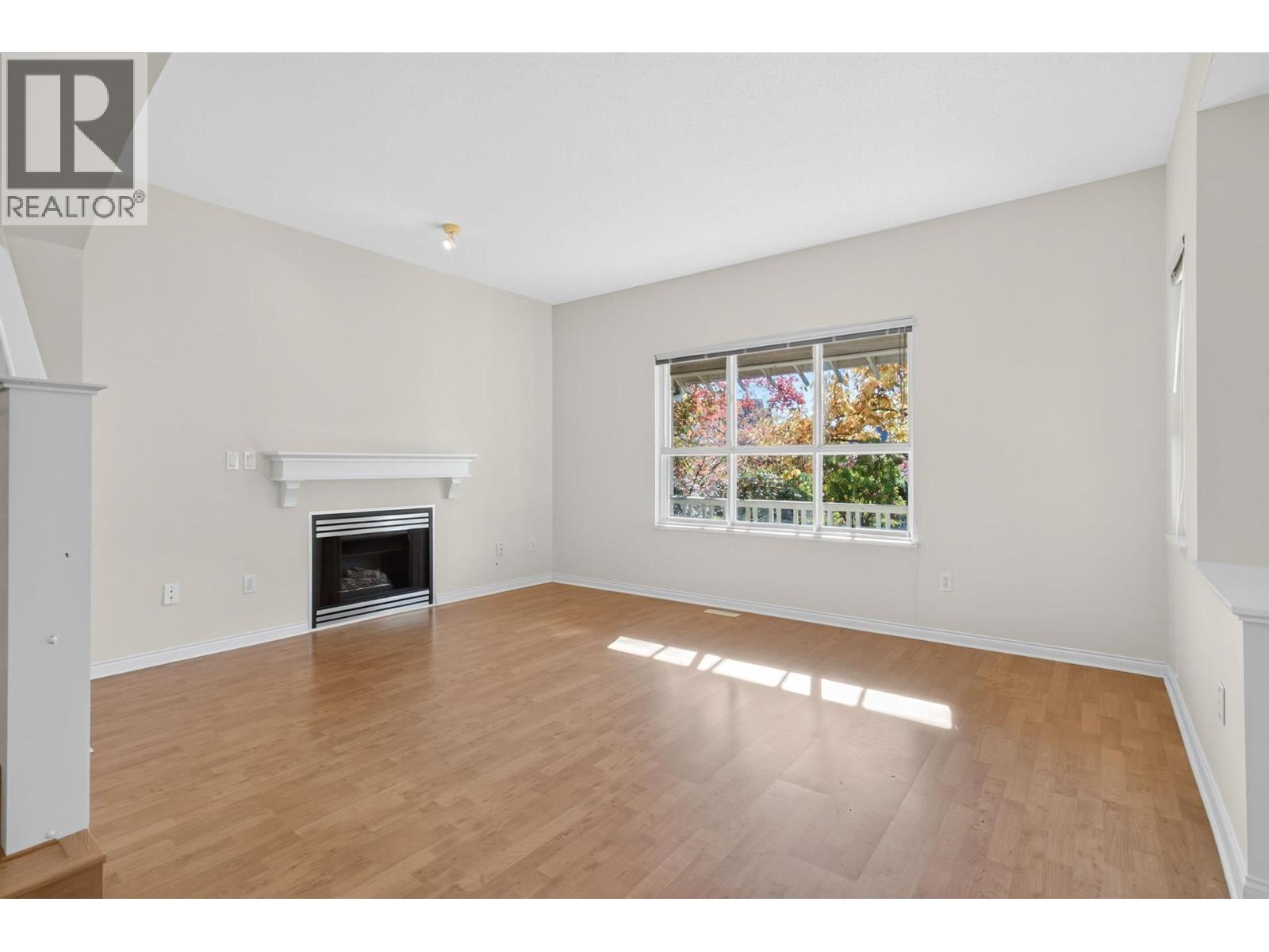 111 Foundry Row, New Westminster, British Columbia  V3M 6X5 - Photo 2 - R3177737