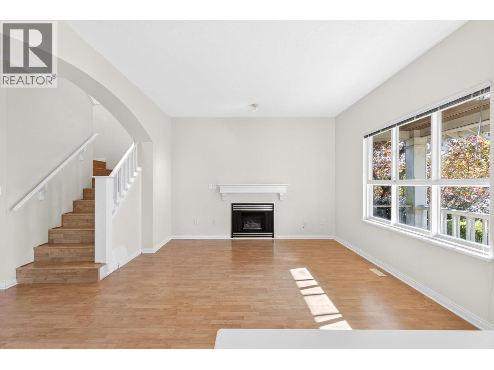 111 Foundry Row, New Westminster, British Columbia  V3M 6X5 - Photo 4 - R3177737