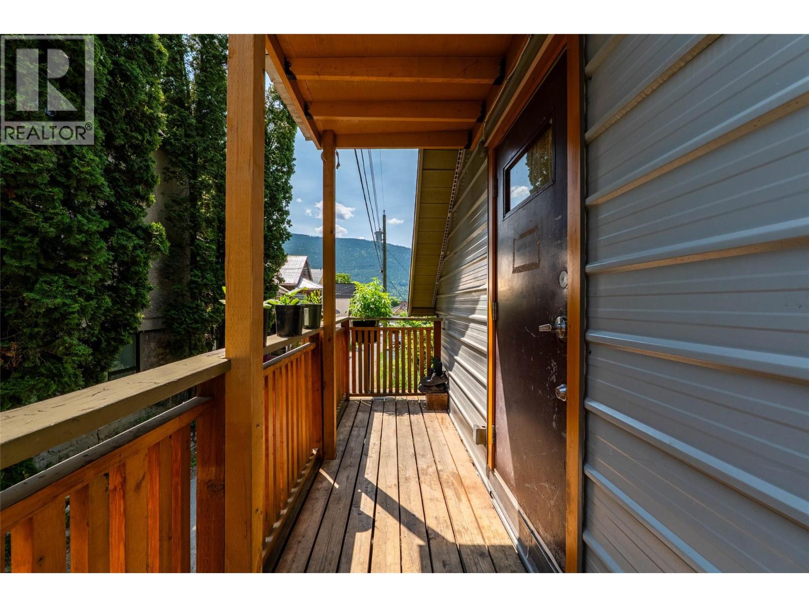 512 Hendryx Street, Nelson, British Columbia  V1L 2A8 - Photo 79 - 10404293