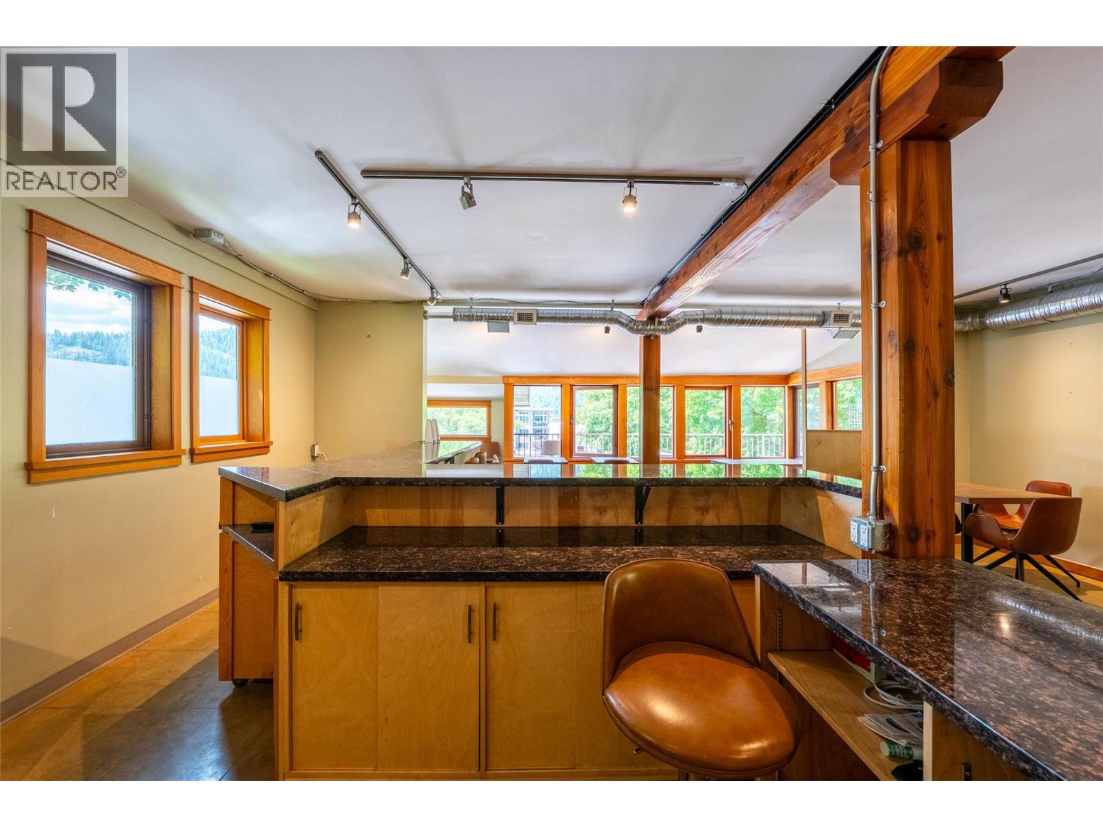 512 Hendryx Street, Nelson, British Columbia  V1L 2A8 - Photo 9 - 10404293