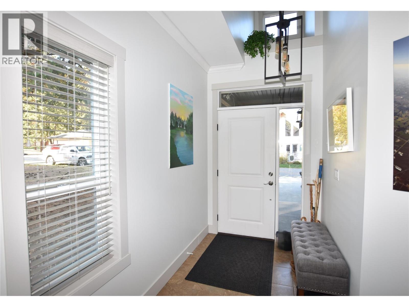 259 Grouse Avenue, Vernon, British Columbia  V1H 2A1 - Photo 5 - 10404277