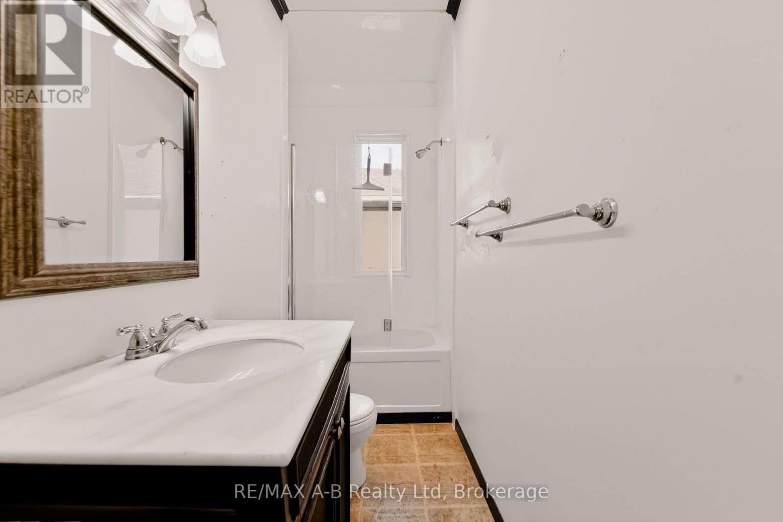 176 Sterling Street, London East (East C), Ontario  N5Y 1Z2 - Photo 14 - X14107546