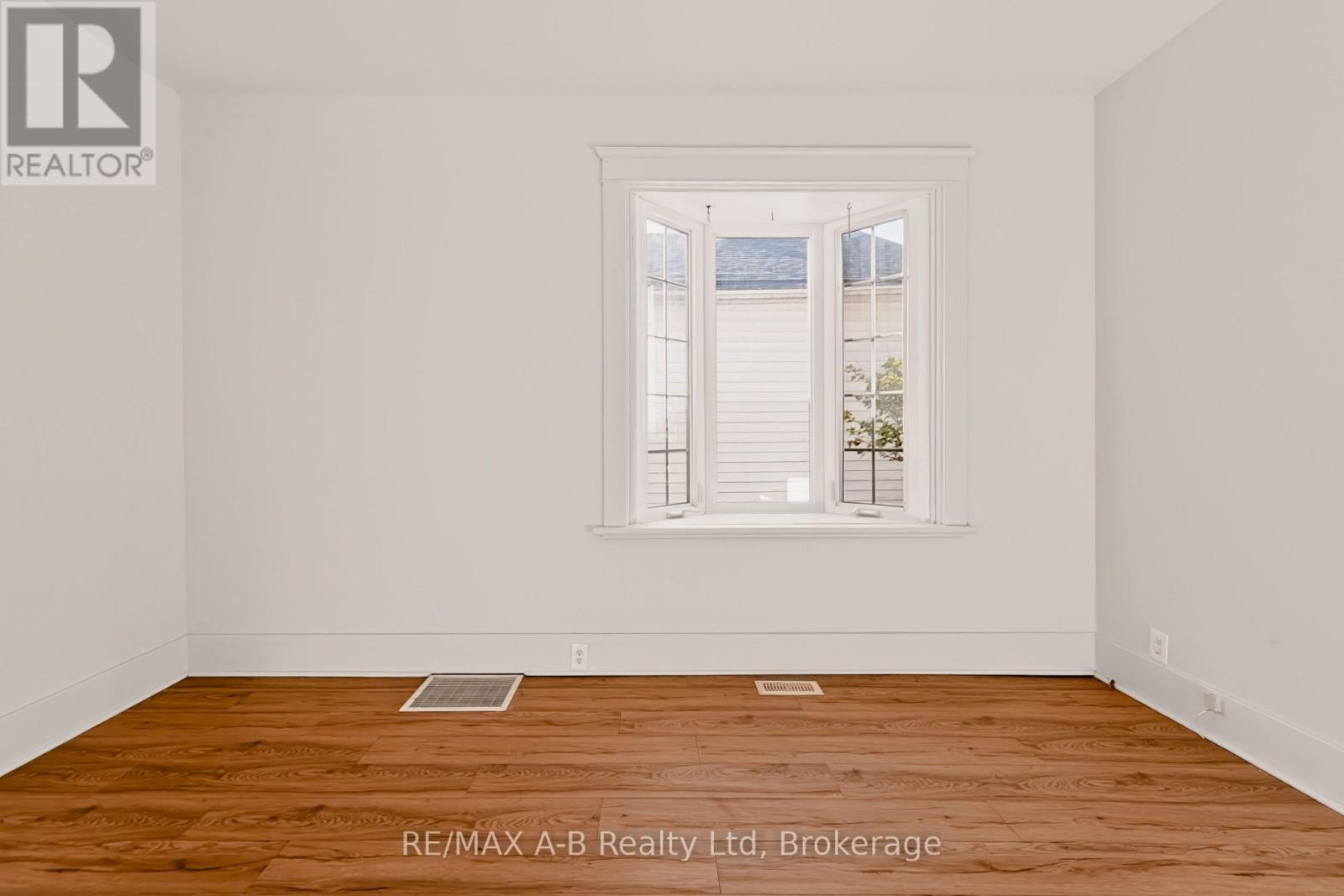 176 Sterling Street, London East (East C), Ontario  N5Y 1Z2 - Photo 9 - X14107546