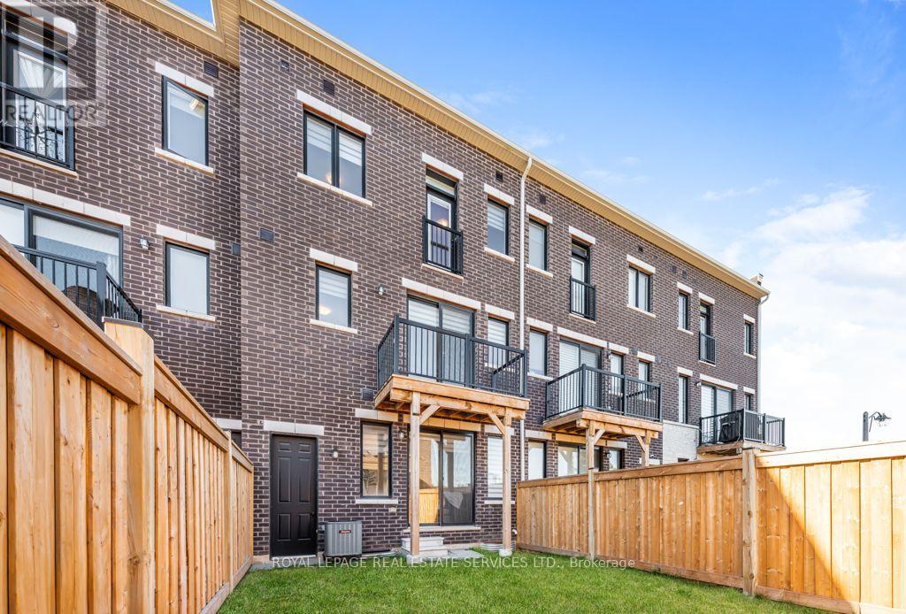 1444 Yellow Rose Circle, Oakville, Ontario  L6M 4G3 - Photo 48 - W14107596