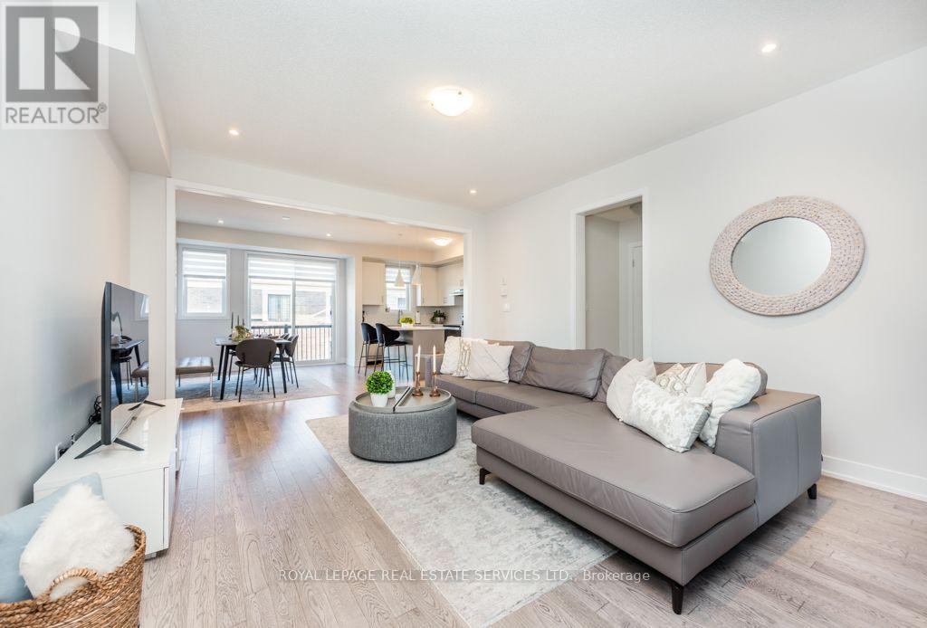 1444 Yellow Rose Circle, Oakville, Ontario  L6M 4G3 - Photo 6 - W14107596