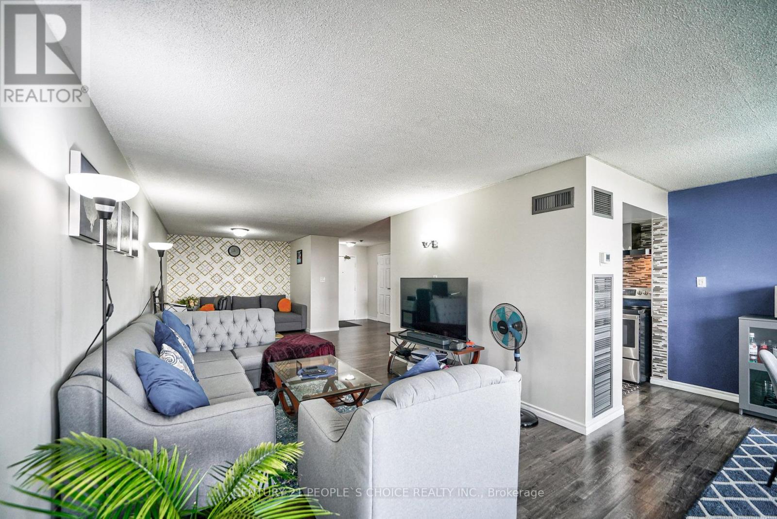 1710 - 5 Rowntree Road, Toronto (Mount Olive-Silverstone-Jamestown), Ontario  M9V 5G9 - Photo 11 - W14107652