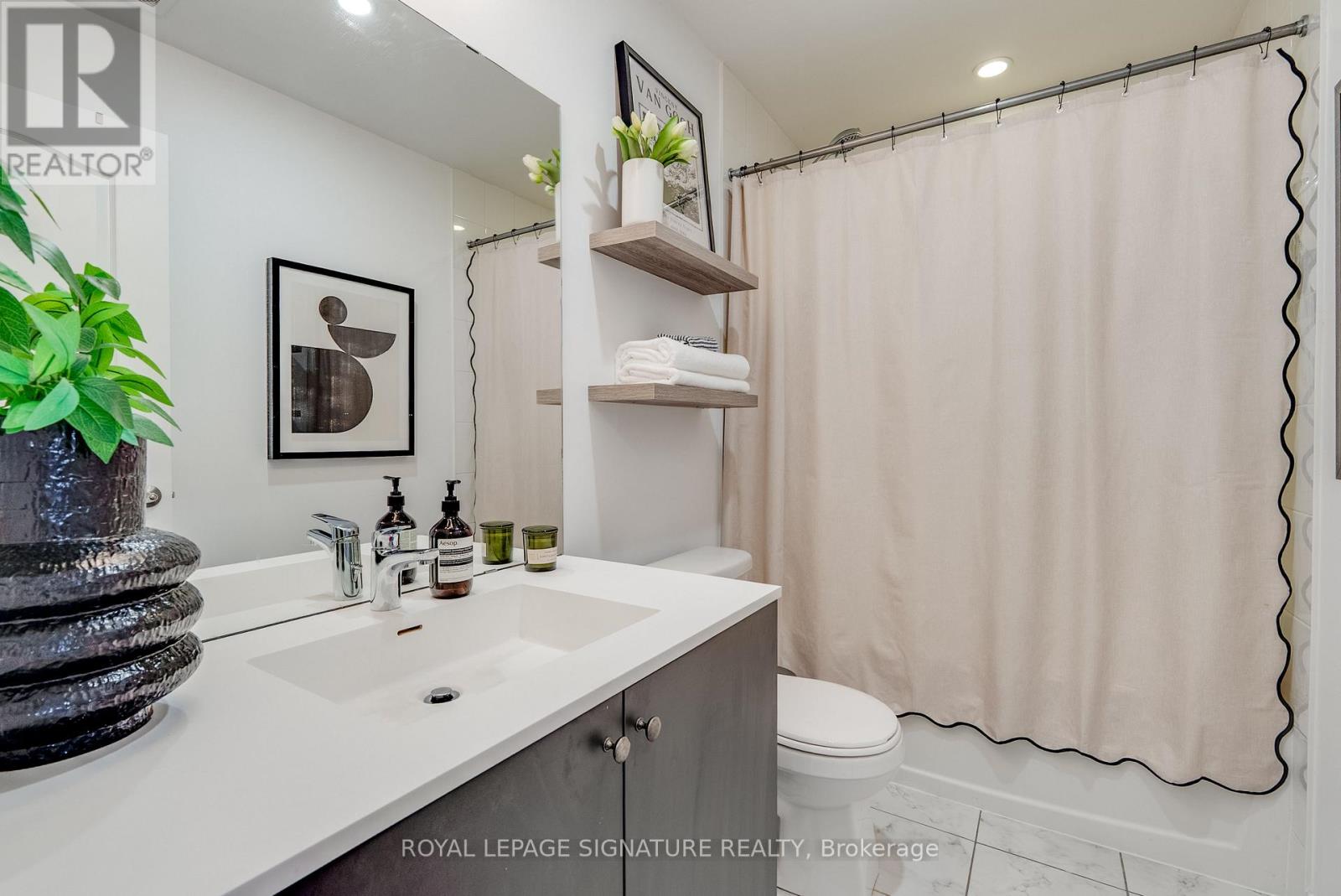 304 - 1150 Briar Hill Avenue, Toronto, Ontario  M6B 0A9 - Photo 15 - W14107672