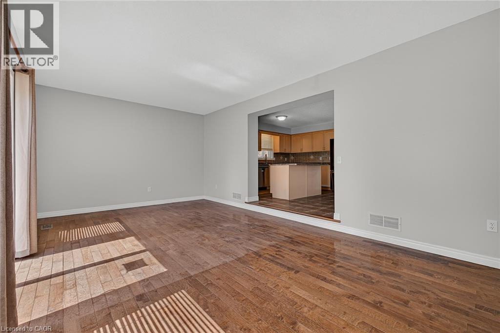 19 Sinclair Street, Guelph, Ontario N1L 1S1 - Photo 11 - 40824882