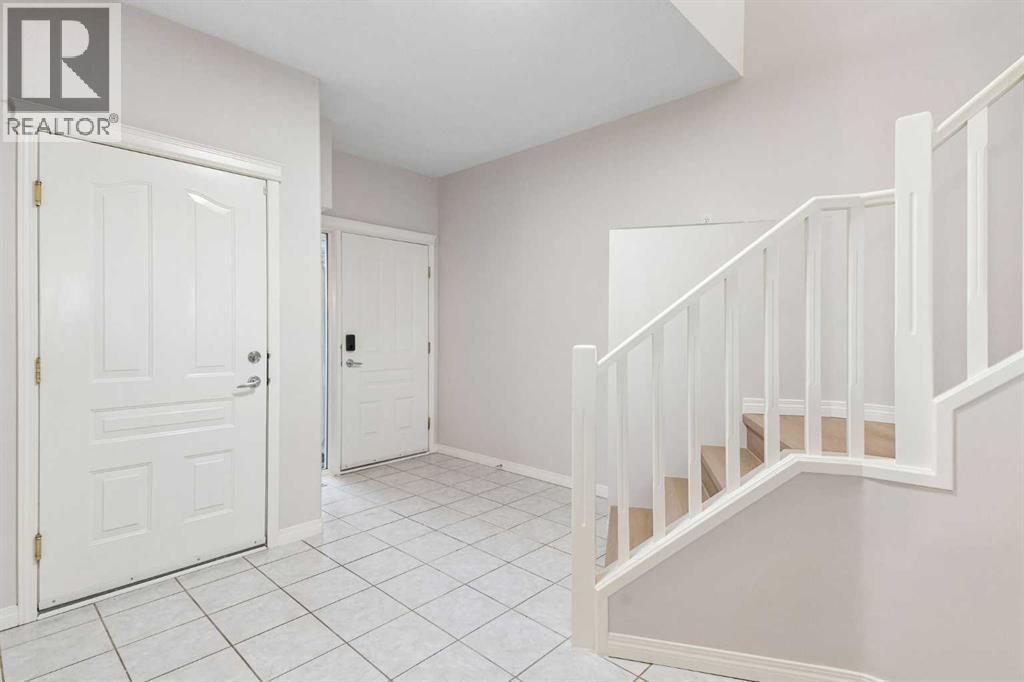 84 Rocky Vista Terrace Nw, Calgary, Alberta  T3G 5G7 - Photo 5 - A2354028