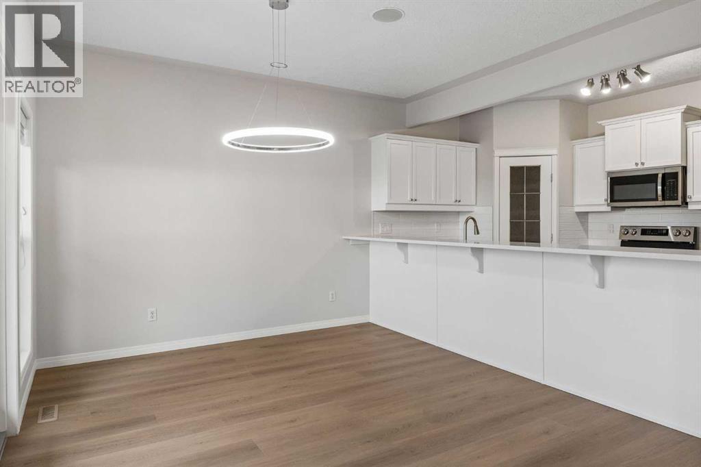 84 Rocky Vista Terrace Nw, Calgary, Alberta  T3G 5G7 - Photo 12 - A2354028