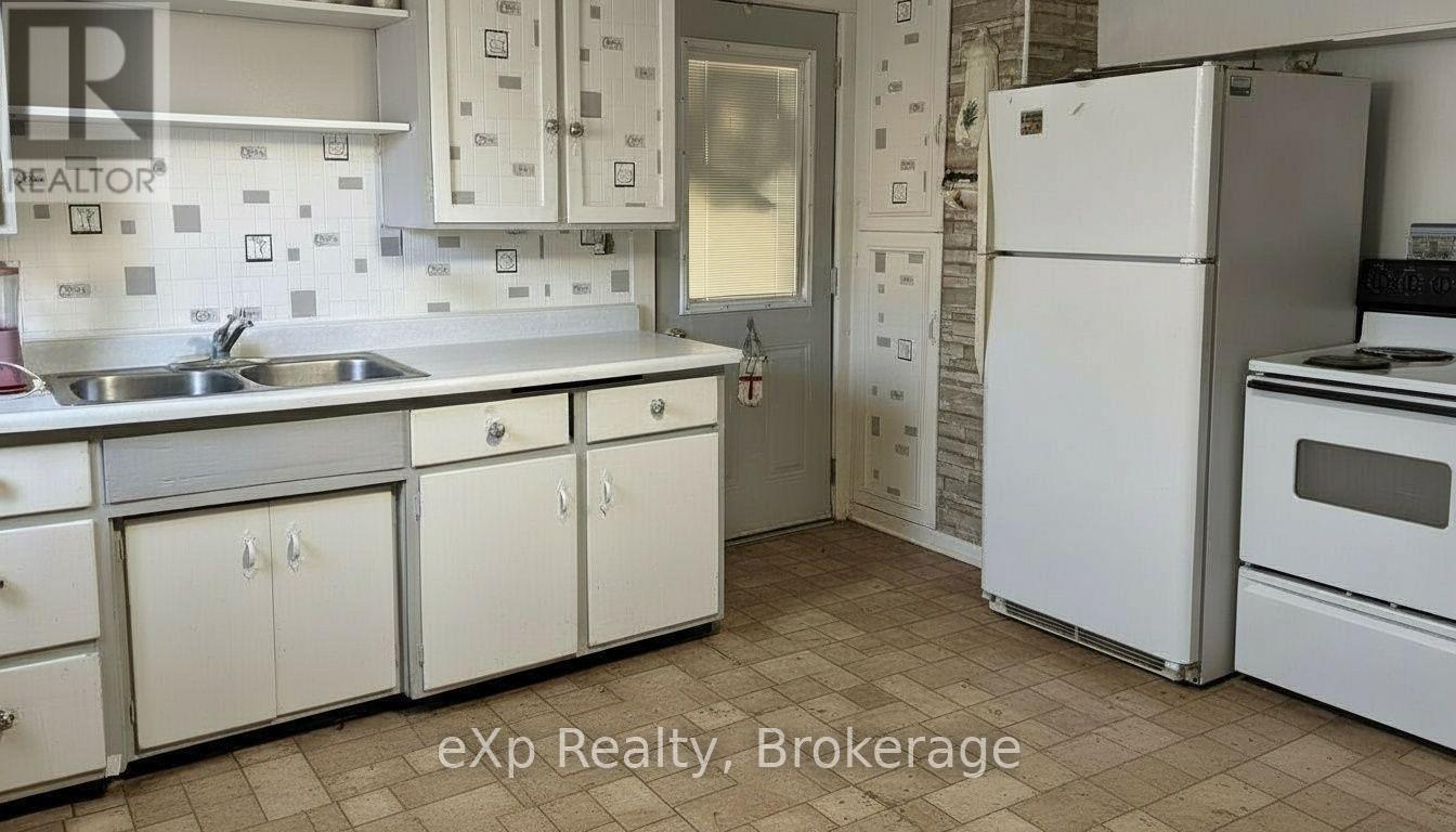 385 11th Avenue, Hanover, Ontario  N4N 2R7 - Photo 16 - X14106298