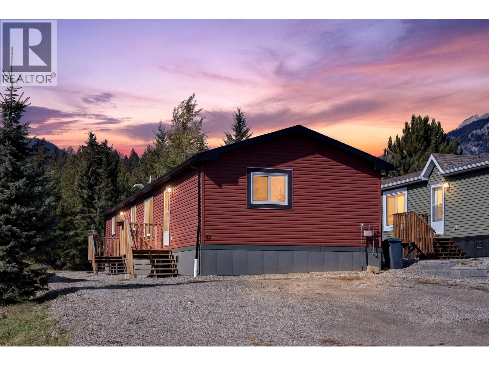14 Delta Crescent, Elkford, British Columbia  V0B 1H0 - Photo 34 - 10404130