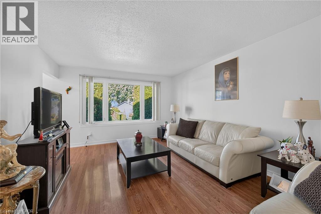 411 Queen Victoria Drive, Hamilton, Ontario  L8W 1G7 - Photo 10 - 40873329