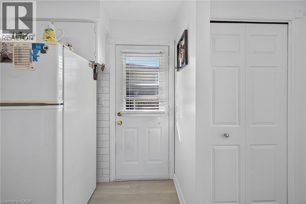 411 Queen Victoria Drive, Hamilton, Ontario  L8W 1G7 - Photo 20 - 40873329