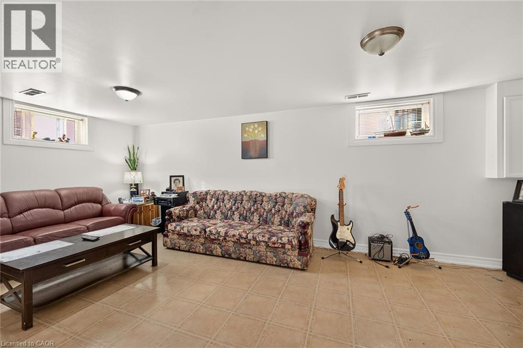 411 Queen Victoria Drive, Hamilton, Ontario  L8W 1G7 - Photo 34 - 40873329