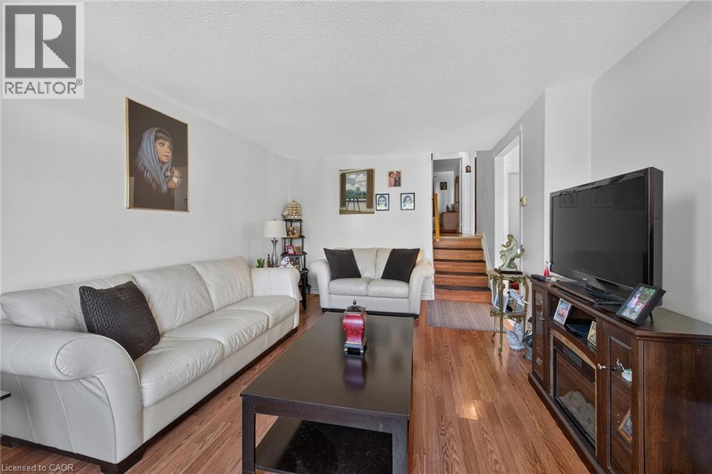 411 Queen Victoria Drive, Hamilton, Ontario  L8W 1G7 - Photo 8 - 40873329