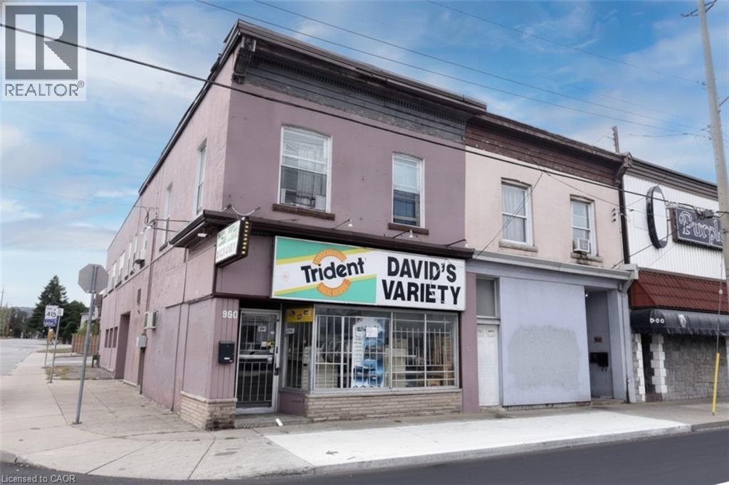950 Barton Street E, Hamilton, Ontario  L8L 3C3 - Photo 1 - 40869968