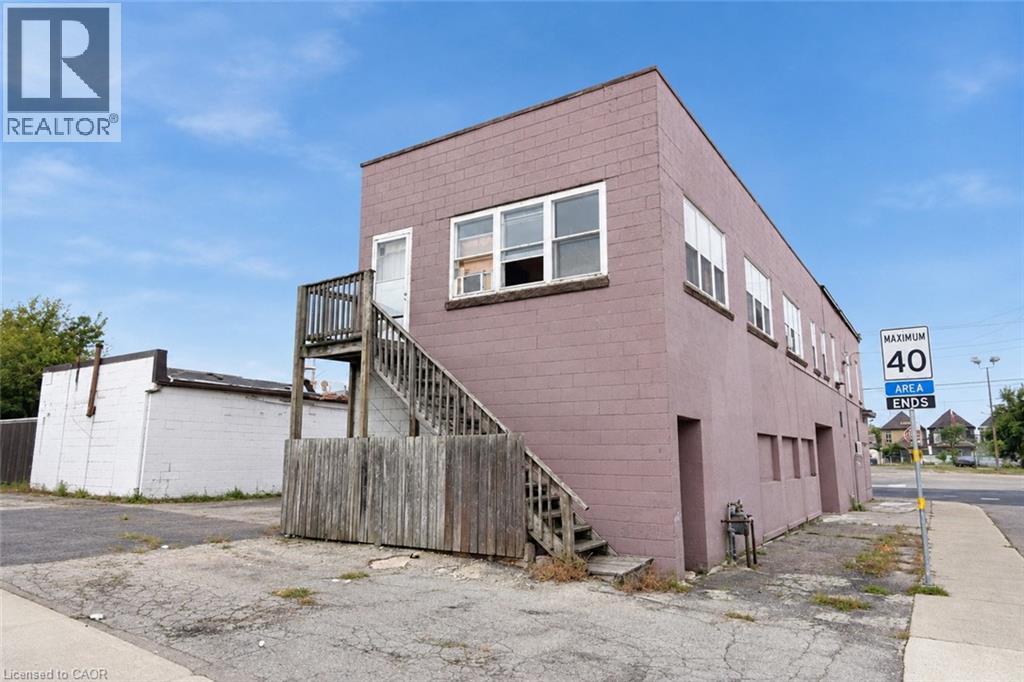 950 Barton Street E, Hamilton, Ontario  L8L 3C3 - Photo 2 - 40869968