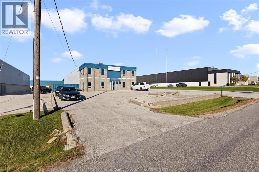 2040 Fasan Drive, Tecumseh, Ontario  N0R 1L0 - Photo 7 - 26025998