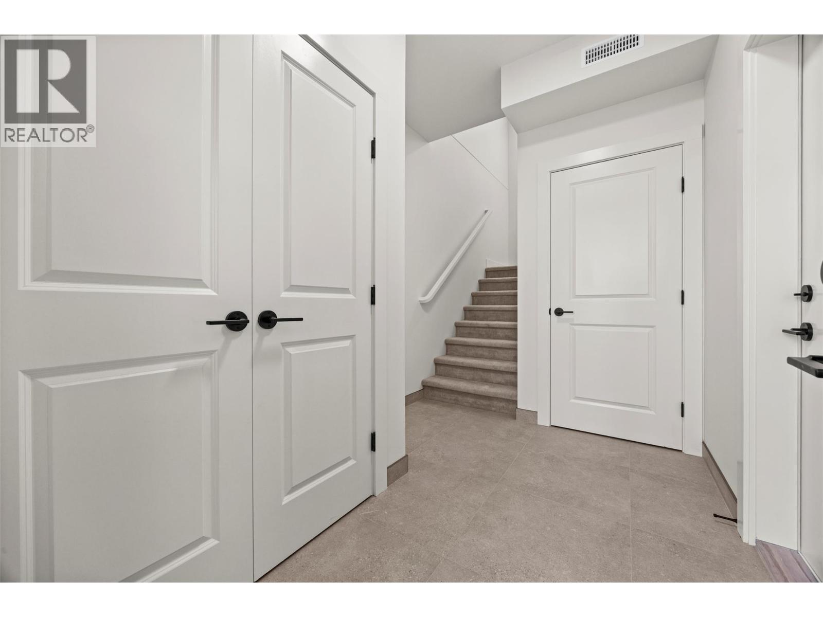 773 Kinnear Avenue Unit# 5, Kelowna, British Columbia  V1Y 5B2 - Photo 30 - 10404021