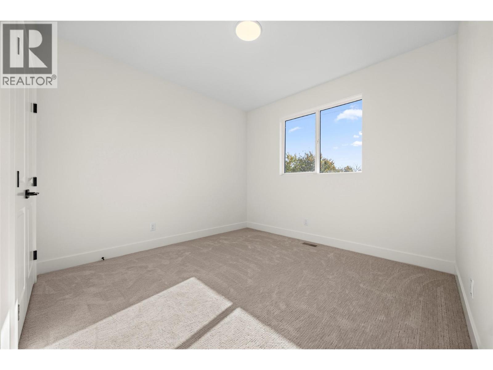 773 Kinnear Avenue Unit# 5, Kelowna, British Columbia  V1Y 5B2 - Photo 23 - 10404021