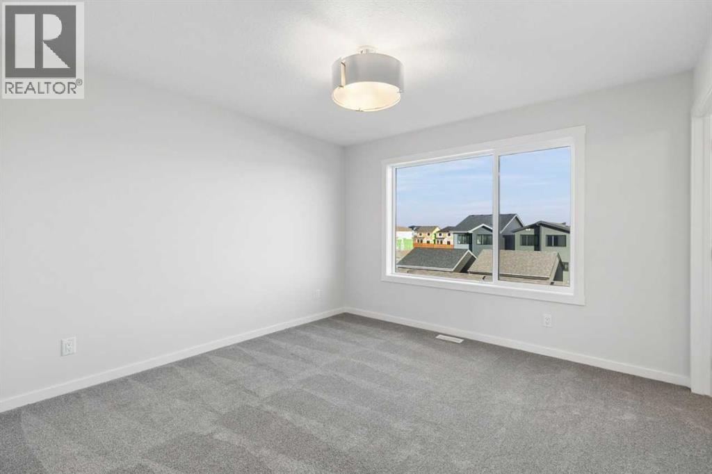 210 Heartwood Parade SE
