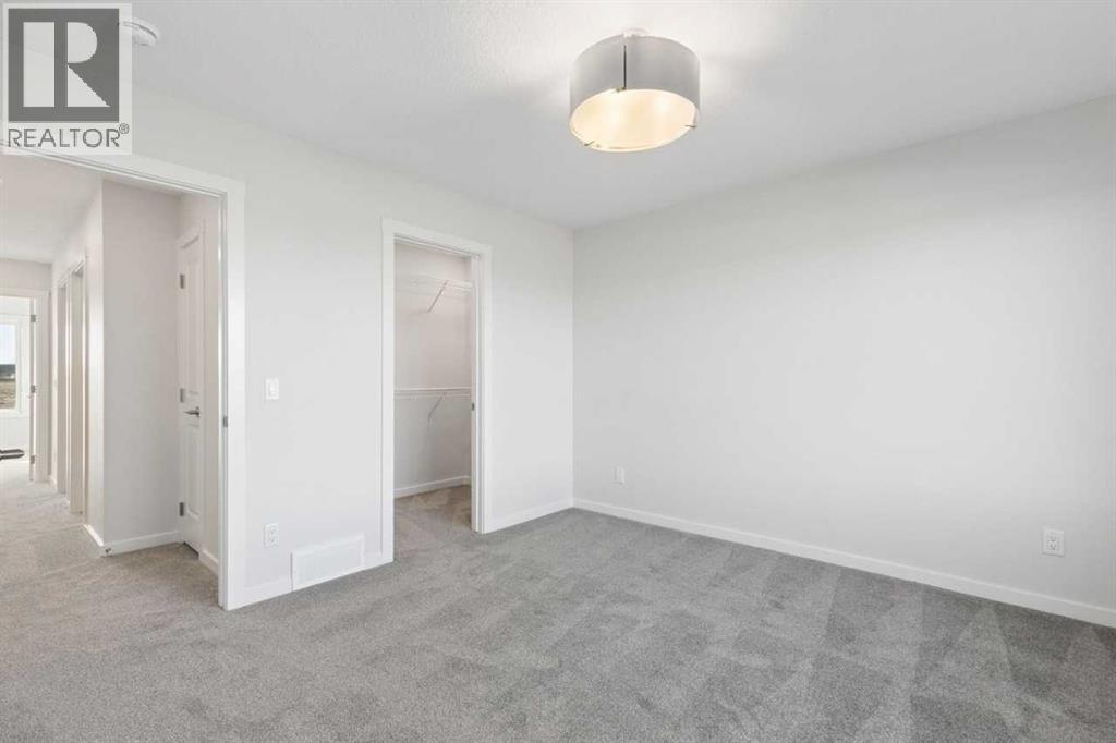 210 Heartwood Parade SE