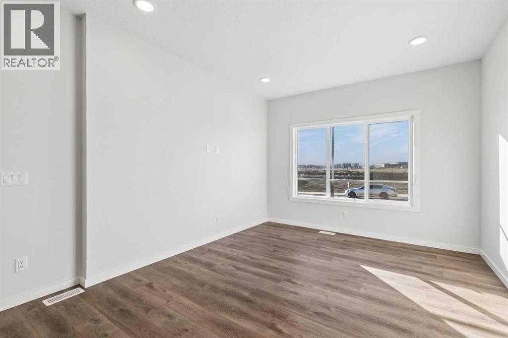 210 Heartwood Parade SE