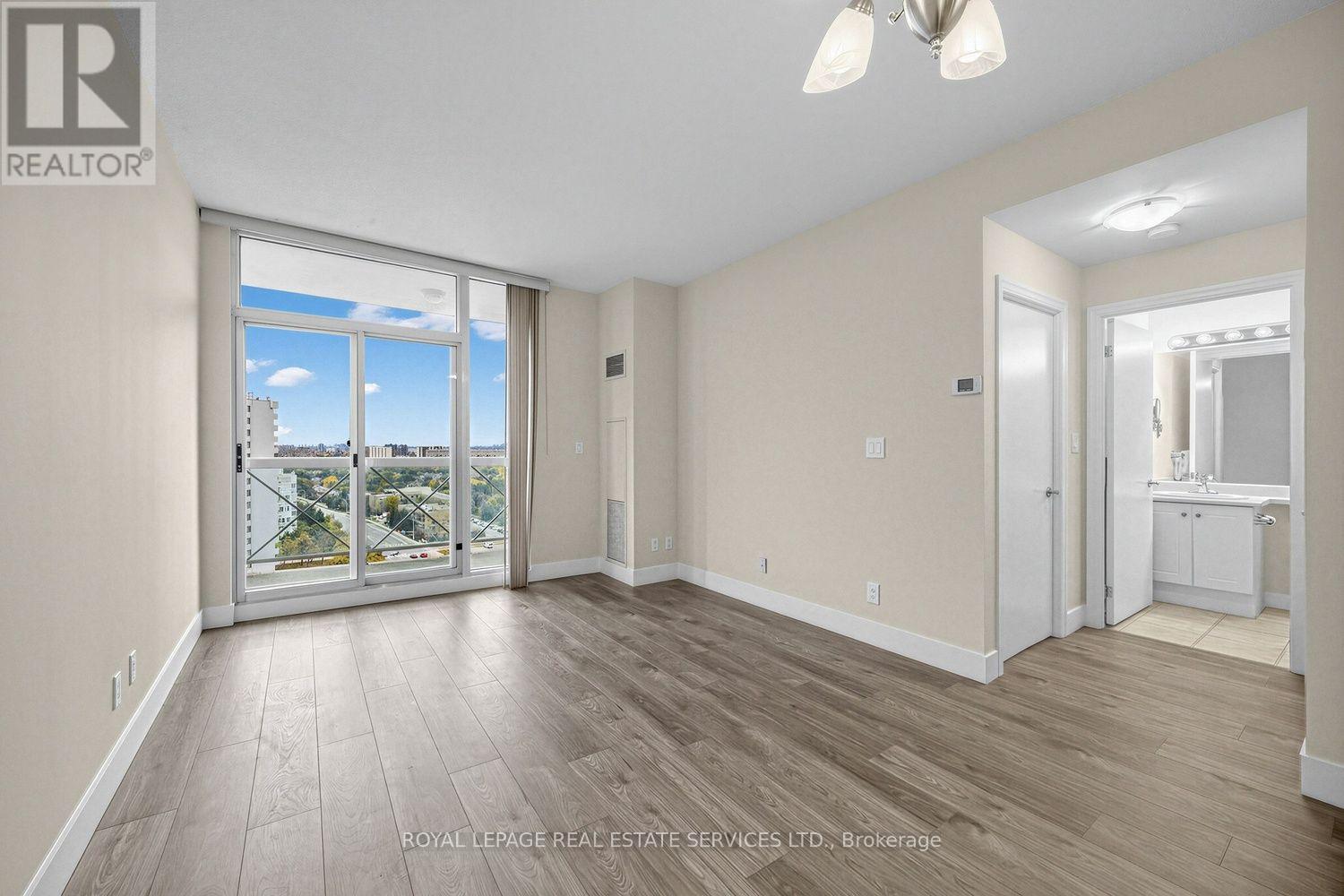 1704 - 1359 Rathburn Road E, Mississauga, Ontario  L4W 5P7 - Photo 12 - W14105674