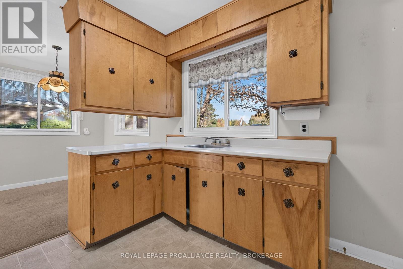 1416 Woodfield Crescent, Kingston, Ontario  K7P 2V6 - Photo 9 - X14107700