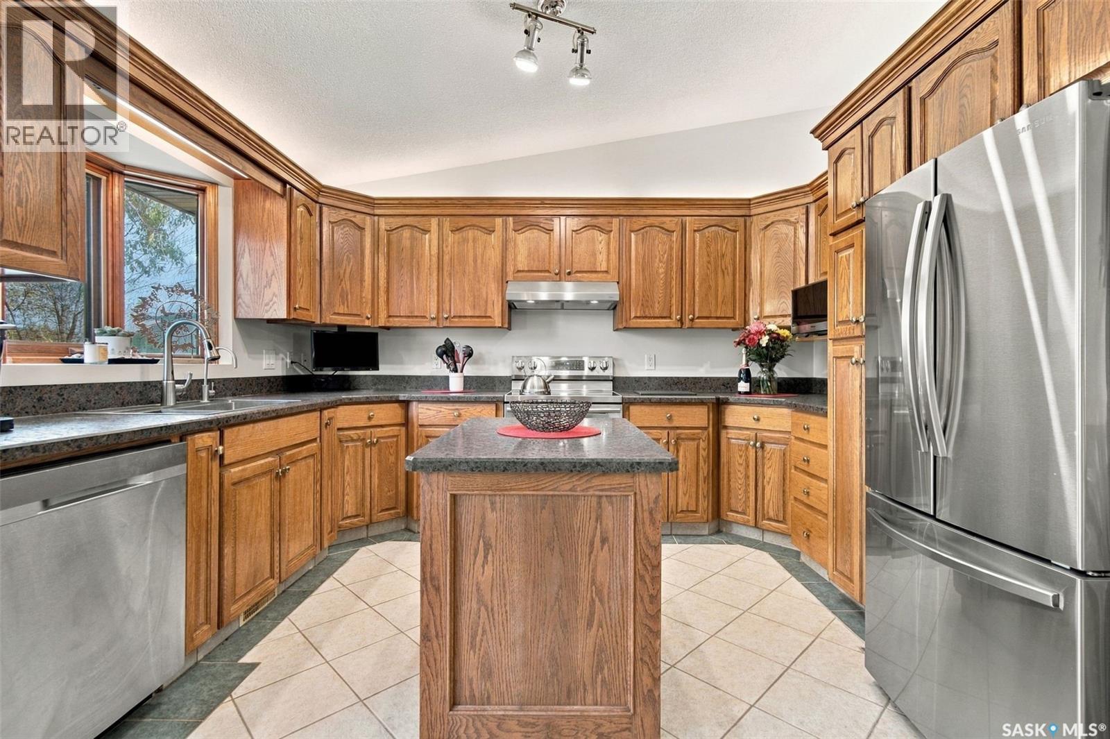 8310 Sherwood Drive, Regina, Saskatchewan  S4Y 1J5 - Photo 13 - SK051730