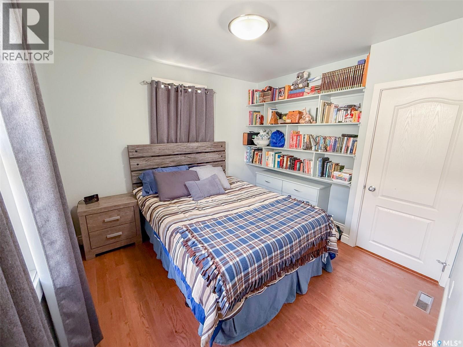 451 2nd Avenue Nw, Swift Current, Saskatchewan  S9H 0P8 - Photo 11 - SK051633