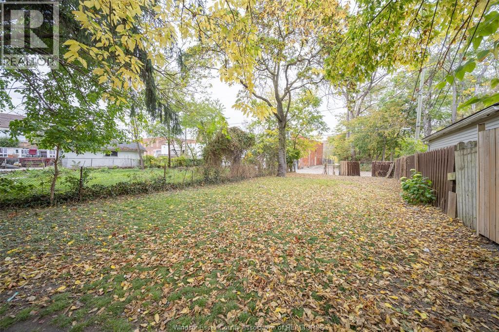394 Crawford Avenue, Windsor, Ontario  N9A 5C4 - Photo 18 - 26025415