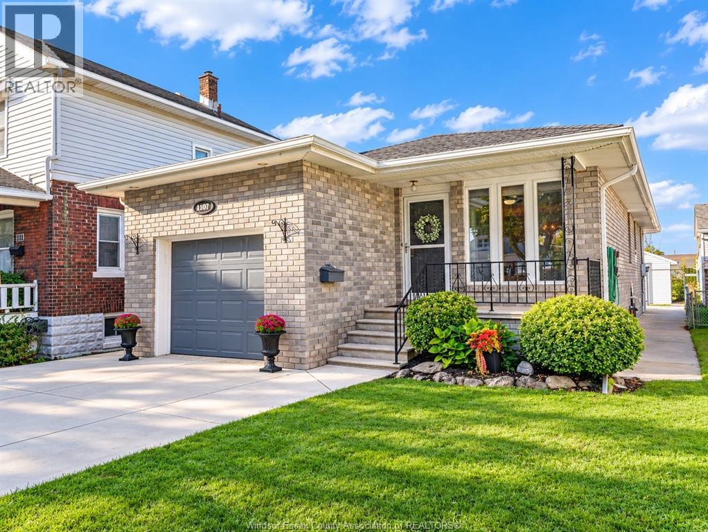 1107 Janette ..., Windsor, Ontario  N9A 5A6 - Photo 1 - 26025959