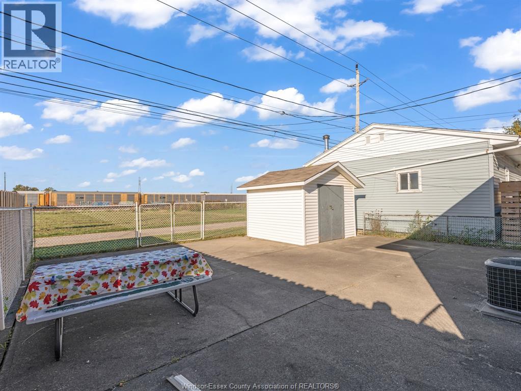 1107 Janette ..., Windsor, Ontario  N9A 5A6 - Photo 18 - 26025959