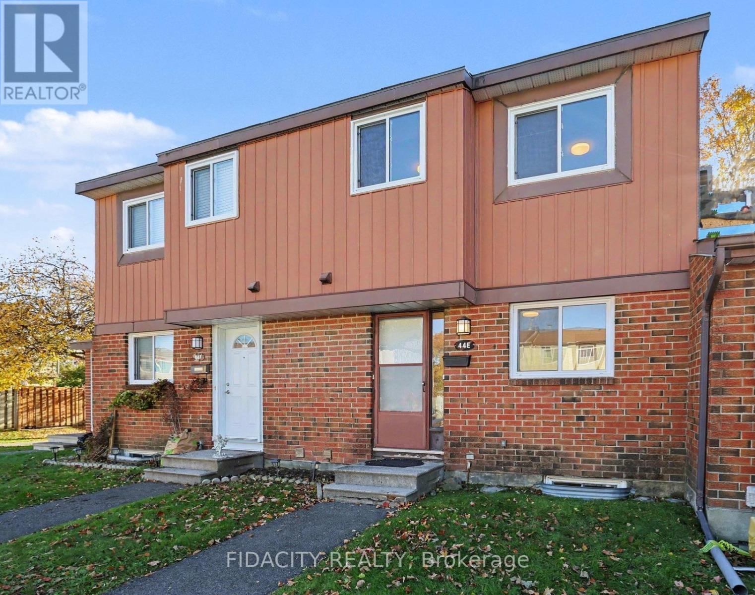 39 - 44 FOXFIELD DRIVE, ottawa, Ontario