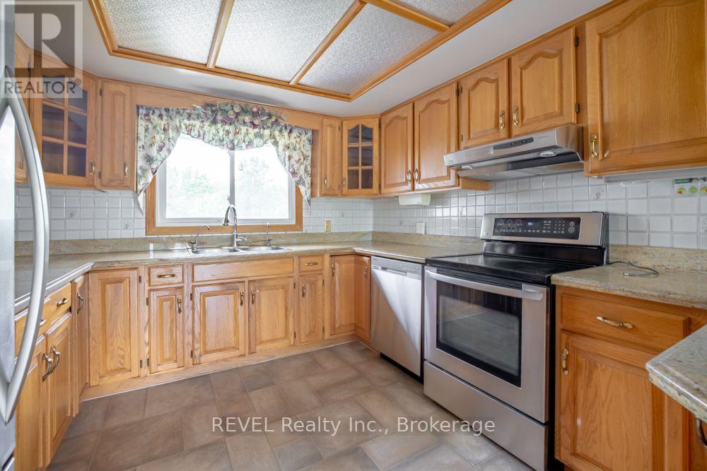 2229 Houck Crescent, Fort Erie, Ontario  L2A 5M4 - Photo 12 - X14107742
