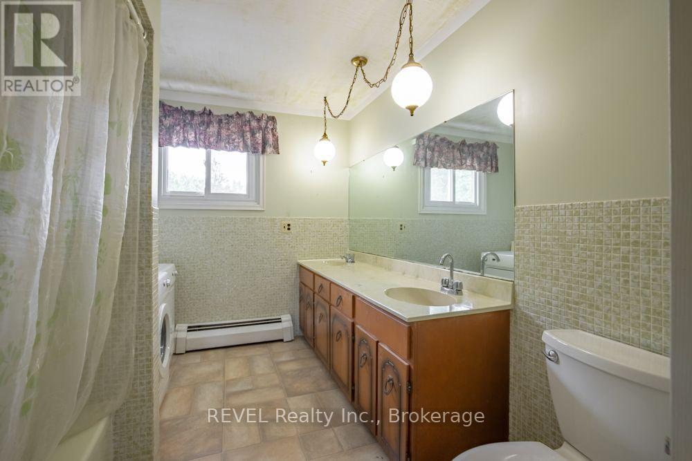 2229 Houck Crescent, Fort Erie, Ontario  L2A 5M4 - Photo 24 - X14107742