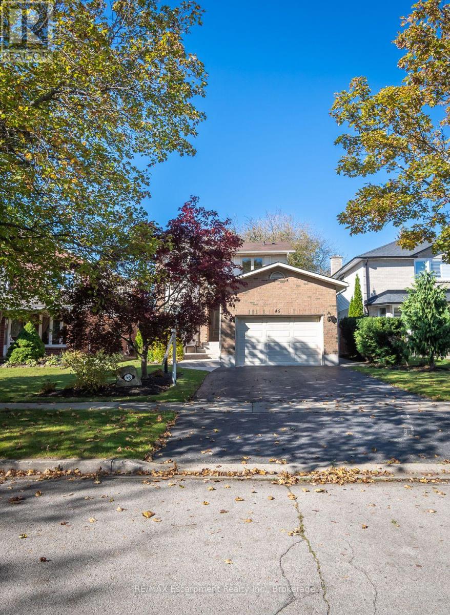 45 NISKA DRIVE, Hamilton, Ontario