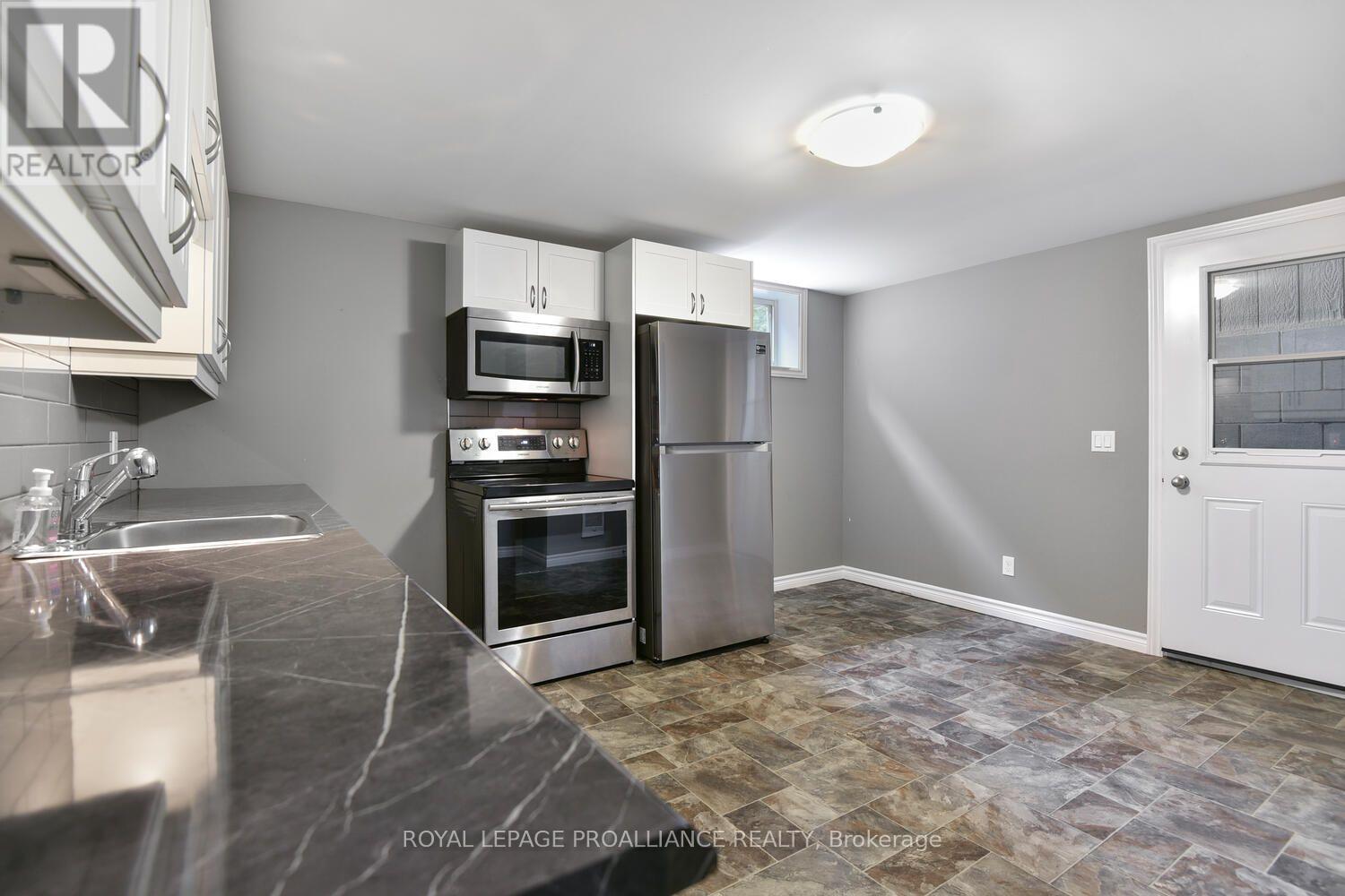 3 Geneva Court, Brockville, Ontario  K6V 1M7 - Photo 4 - X14107940