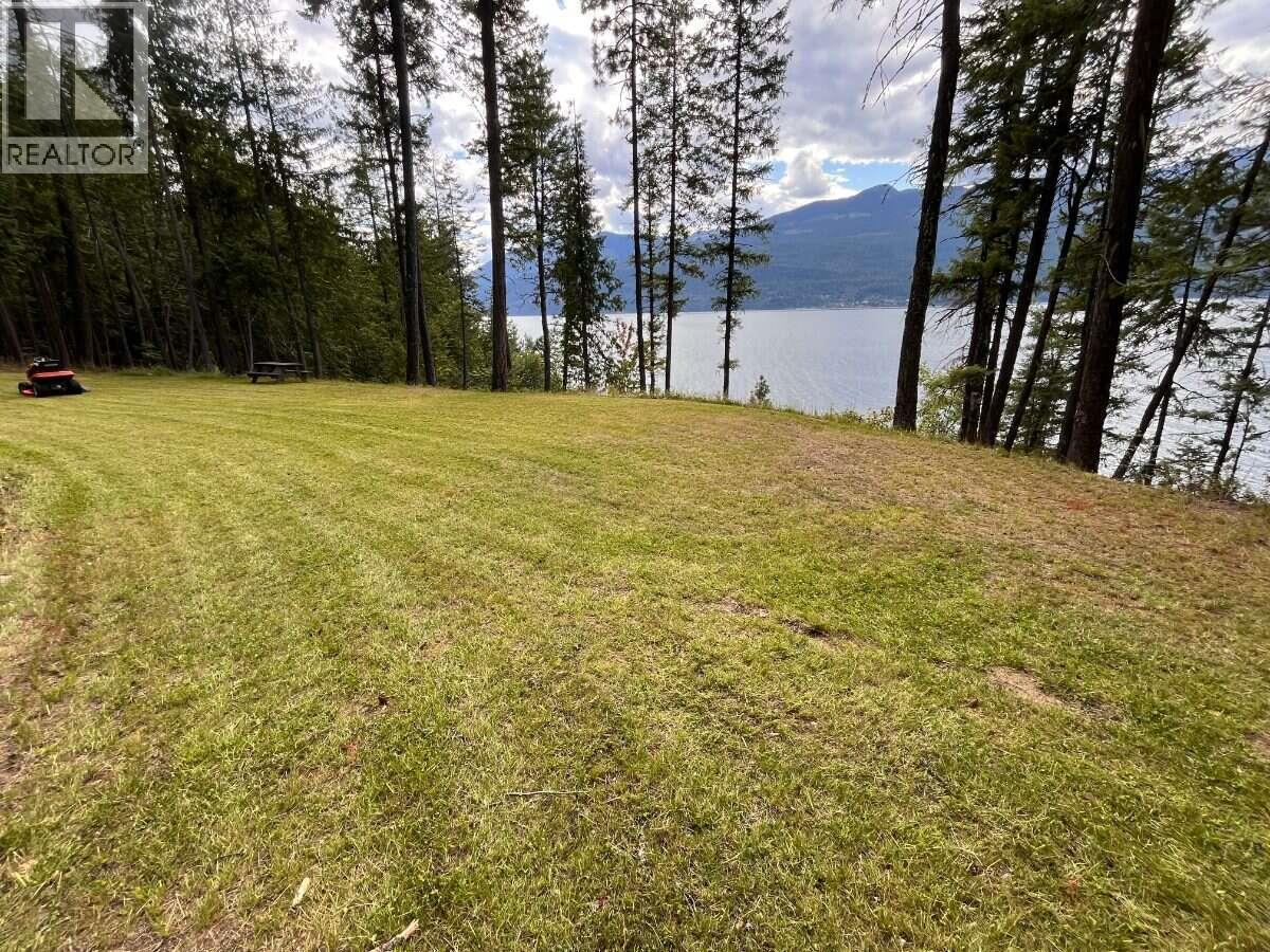 1087 Riondel Road, Riondel, British Columbia  V0B 2B0 - Photo 6 - 10404344