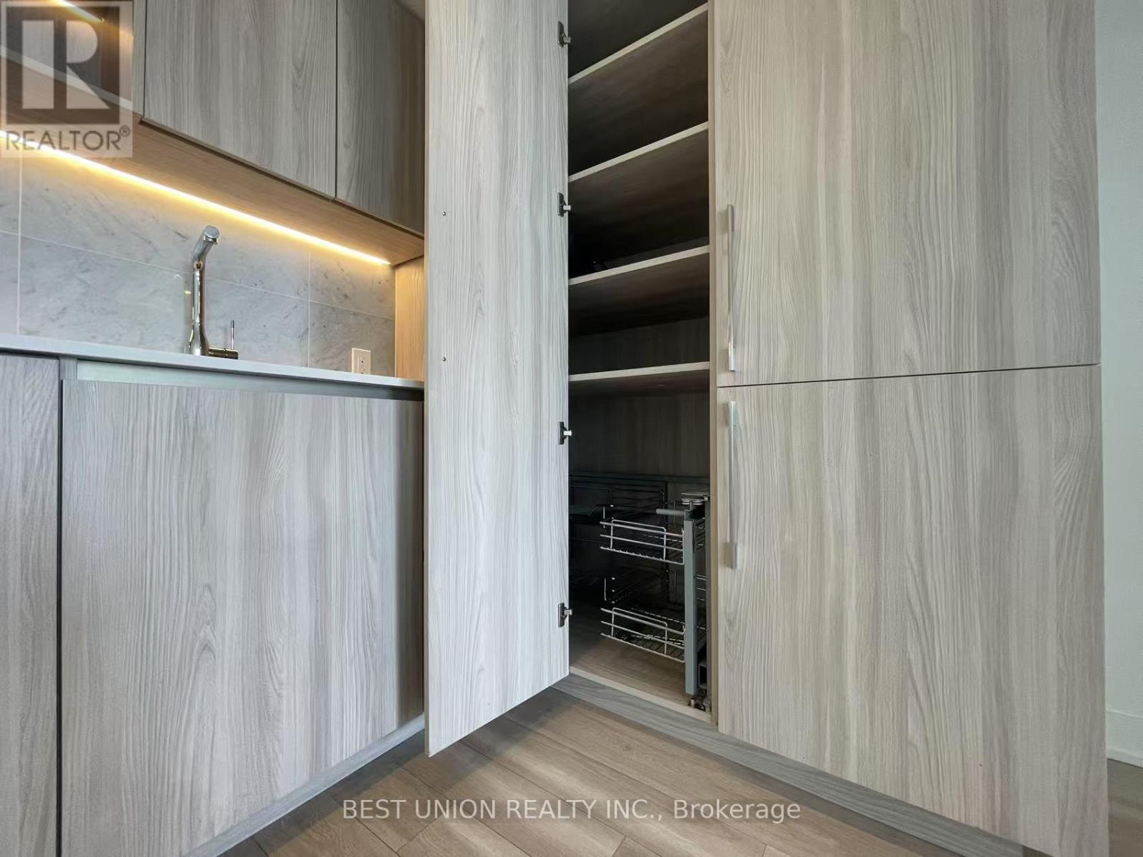 3910 - 17 Bathurst Street, Toronto (Waterfront Communities), Ontario  M5V 1A5 - Photo 12 - C14107744