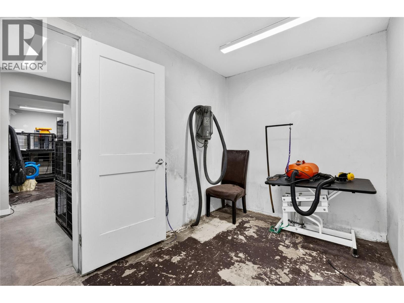595 Carmi Avenue, Penticton, British Columbia  V2A 3G7 - Photo 8 - 10404284